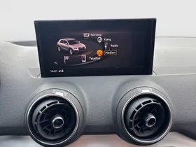 Audi Q2 35 2.0 TDI intense | Thumbnail 14 von 20