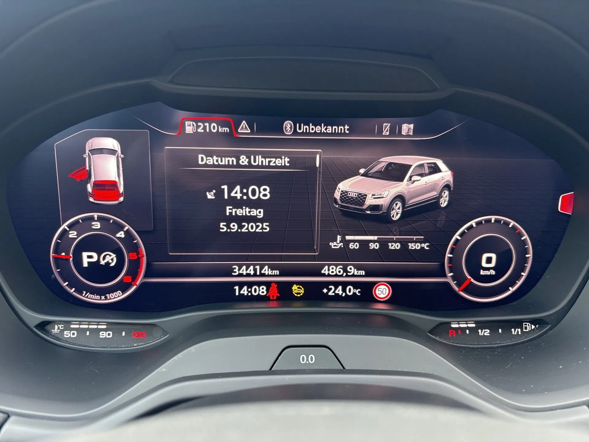 Audi Q2 35 2.0 TDI intense | Bild 18 von 20