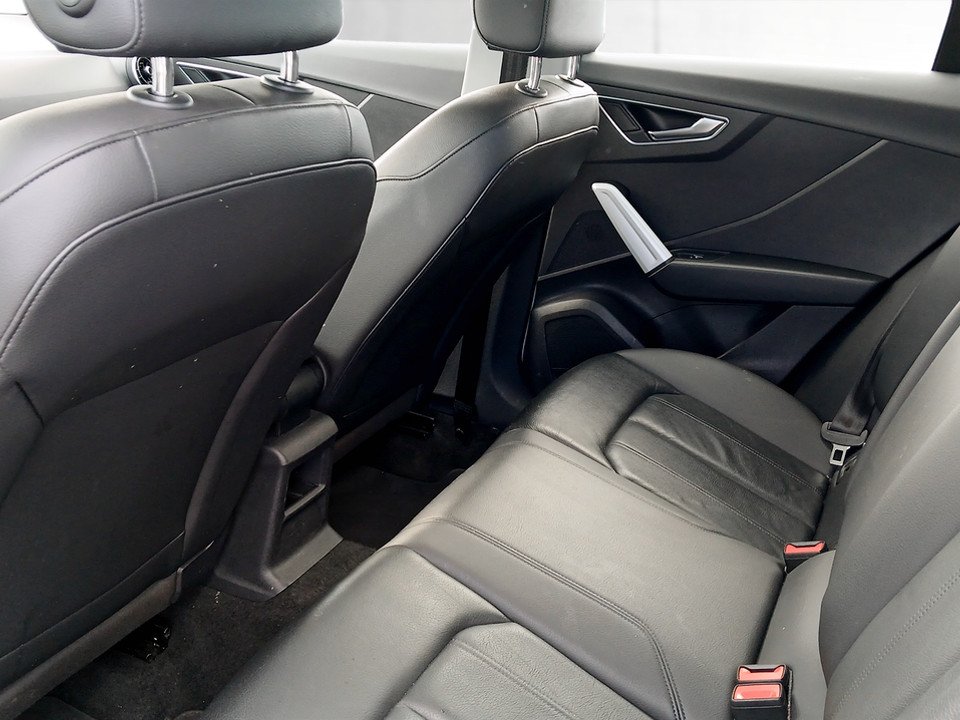 Audi Q2 30 TFSI design Aut. | Bild 13 von 23