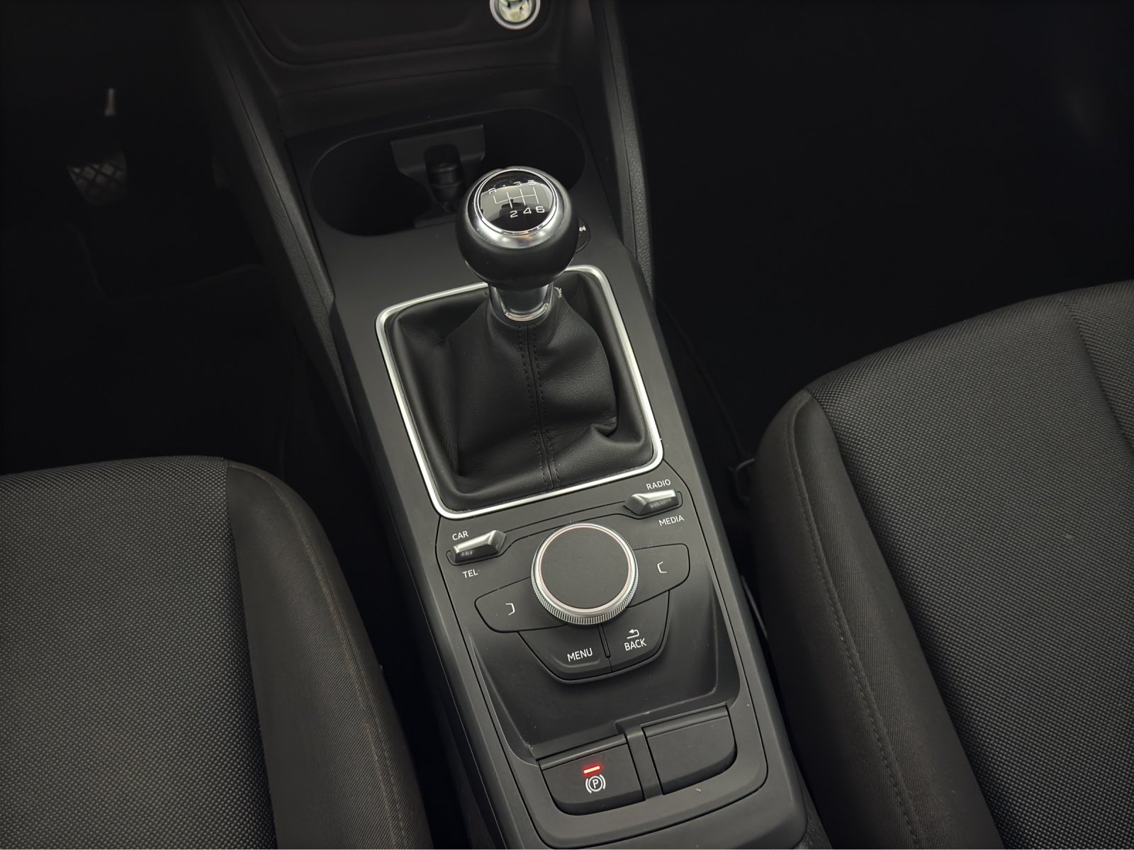 Audi Q2 1.0 30 TFSI | Bild 13 von 16