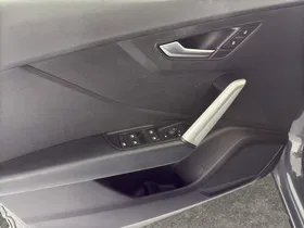 Audi Q2 1.0 30 TFSI | Thumbnail 14 von 16