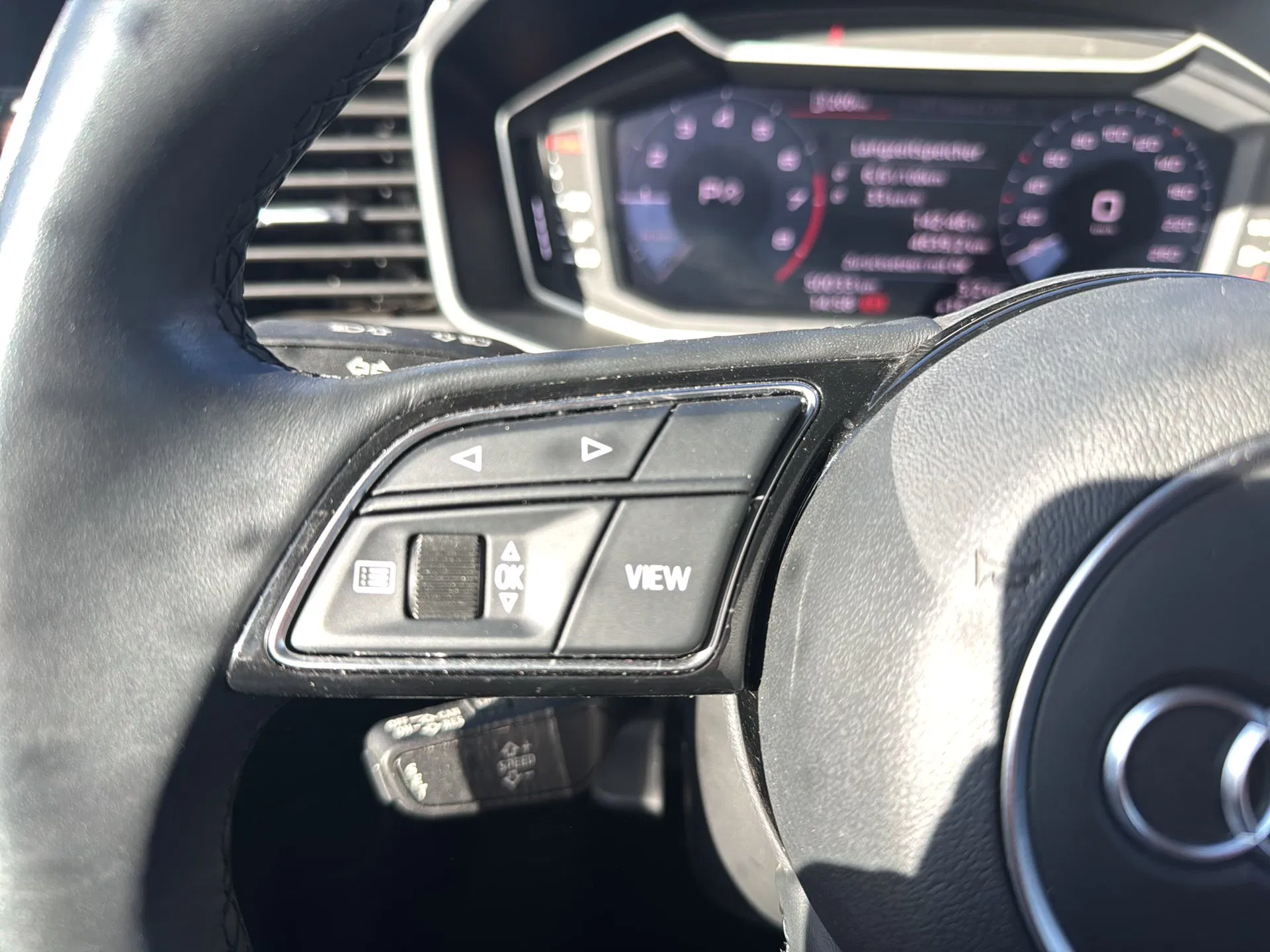 Audi A1 Sportback 25 1.0 TFSI | Bild 13 von 23