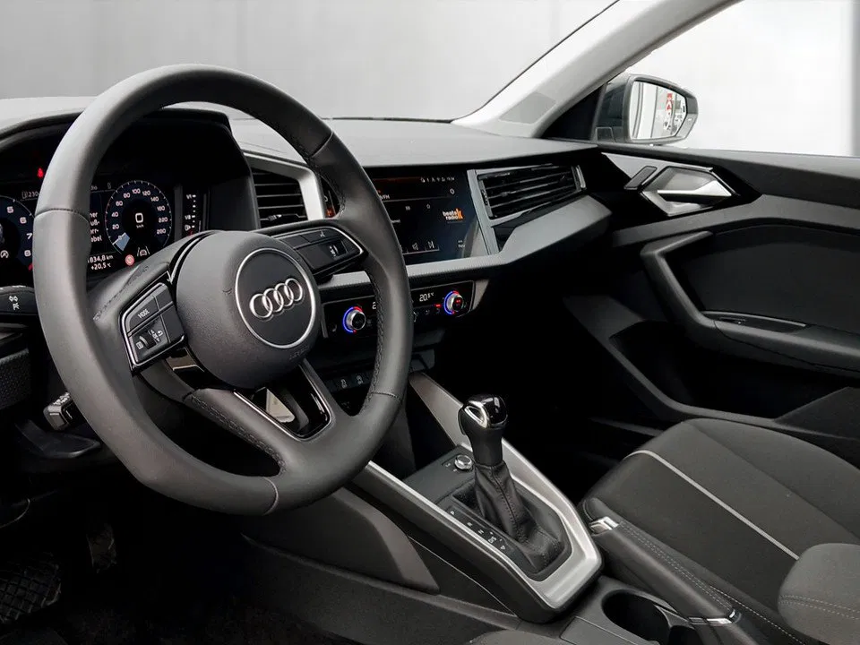 Audi A1 Sportback 25 1.0 TFSI | Bild 10 von 23