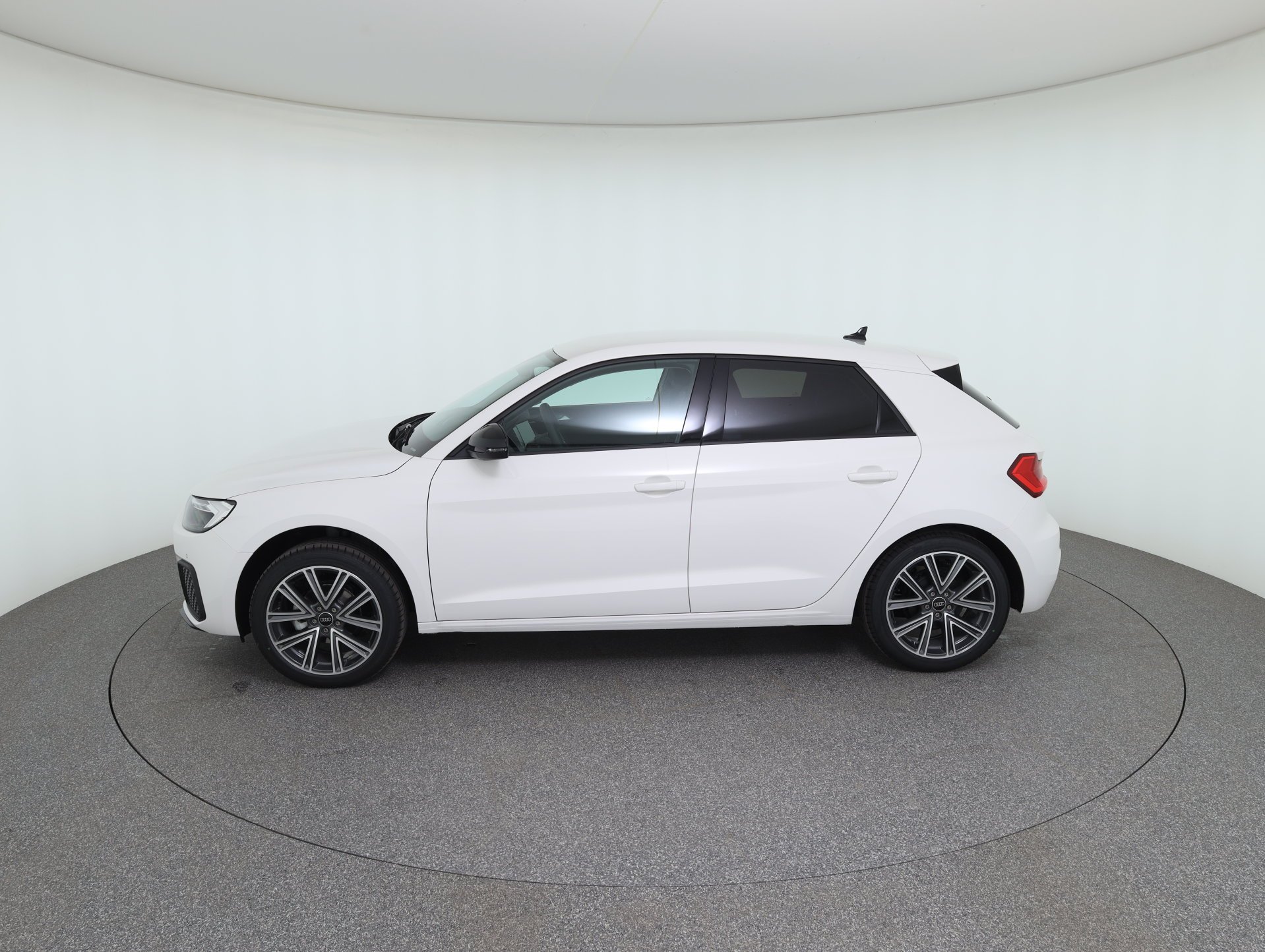 Audi A1 Sportback 25 1.0 TFSI | Bild 9 von 27