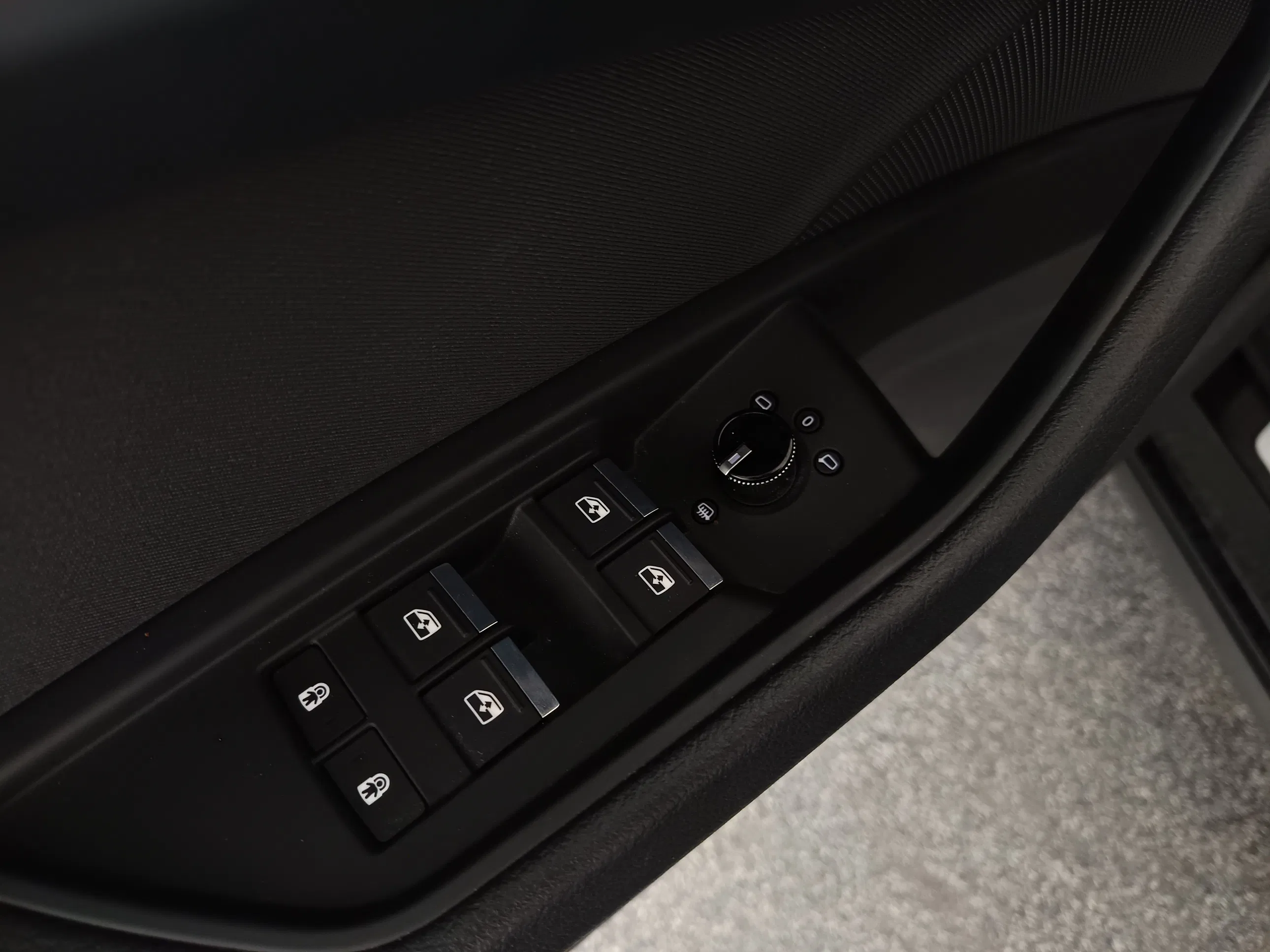 Audi e-tron 55 quattro | Bild 12 von 31