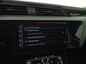 Audi e-tron 55 quattro | Thumbnail 22 von 31