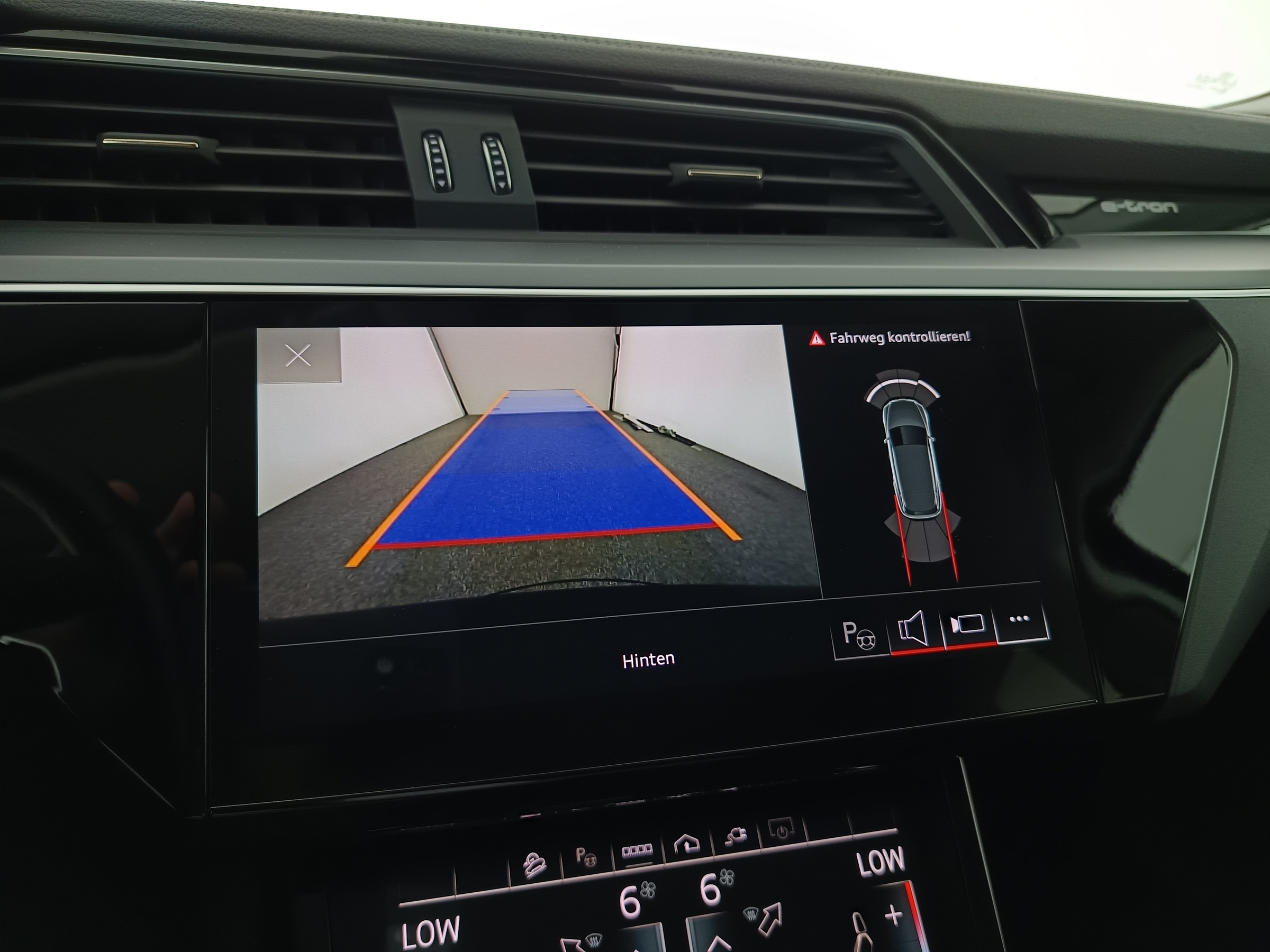 Audi e-tron 55 quattro | Bild 23 von 31