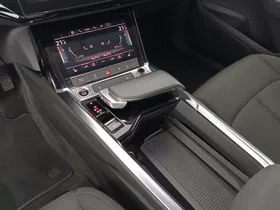 Audi e-tron 55 quattro | Thumbnail 27 von 31
