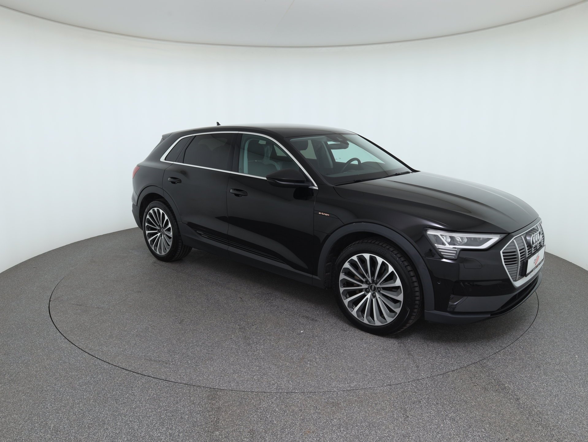 Audi e-tron 55 quattro | Bild 4 von 31