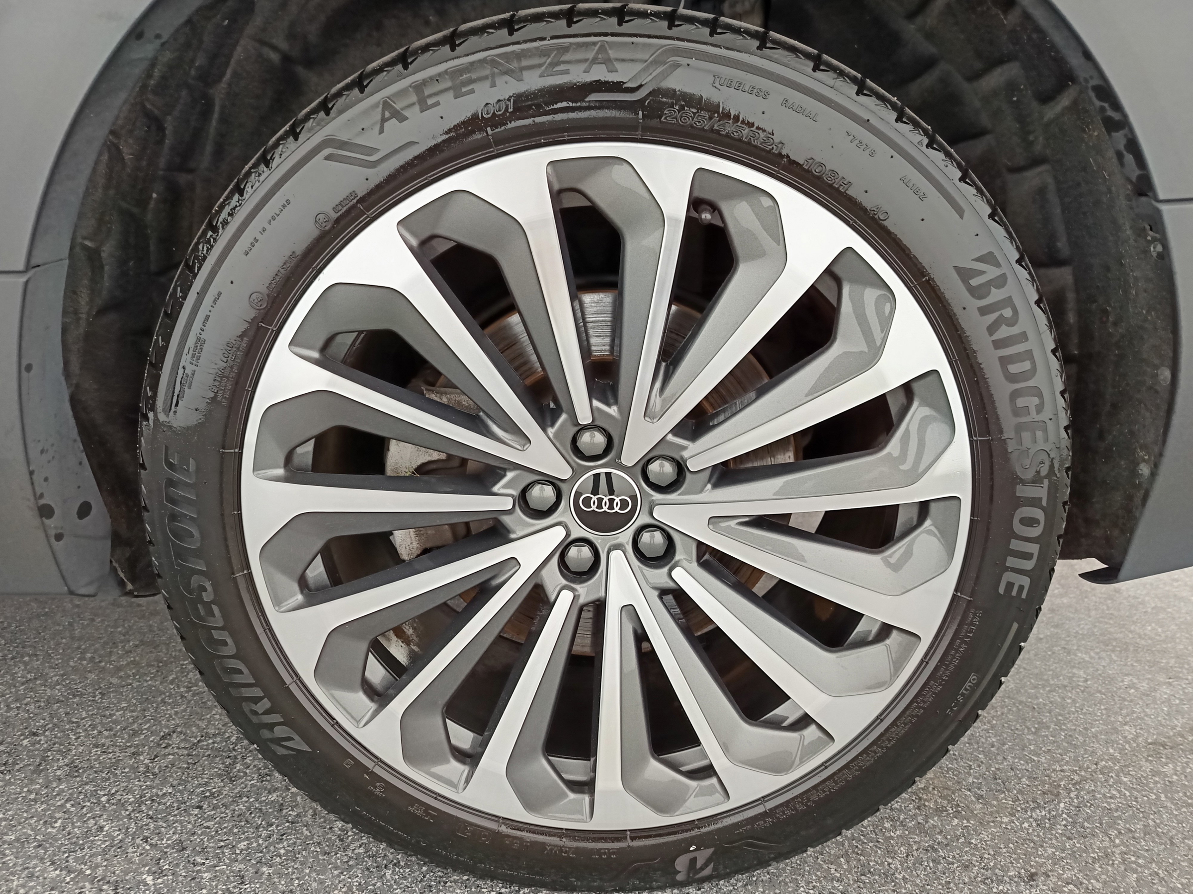 Audi e-tron 55 quattro | Bild 10 von 31