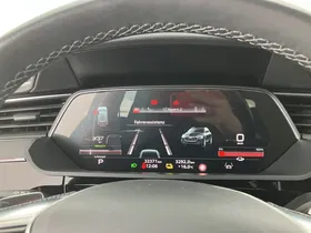 Audi e-tron S quattro | Thumbnail 9 von 30