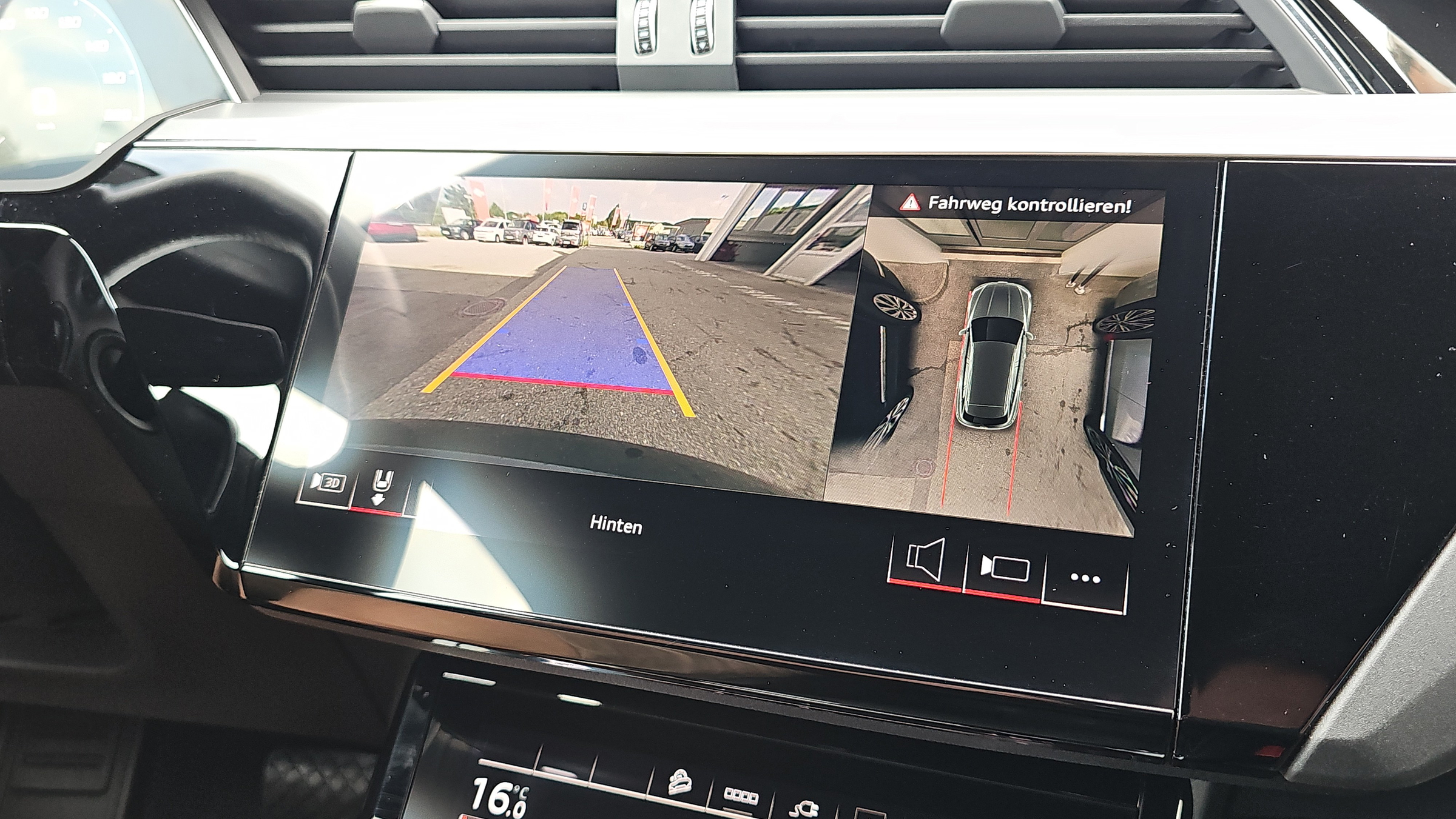 Audi e-tron 55 quattro Basis | Bild 14 von 25
