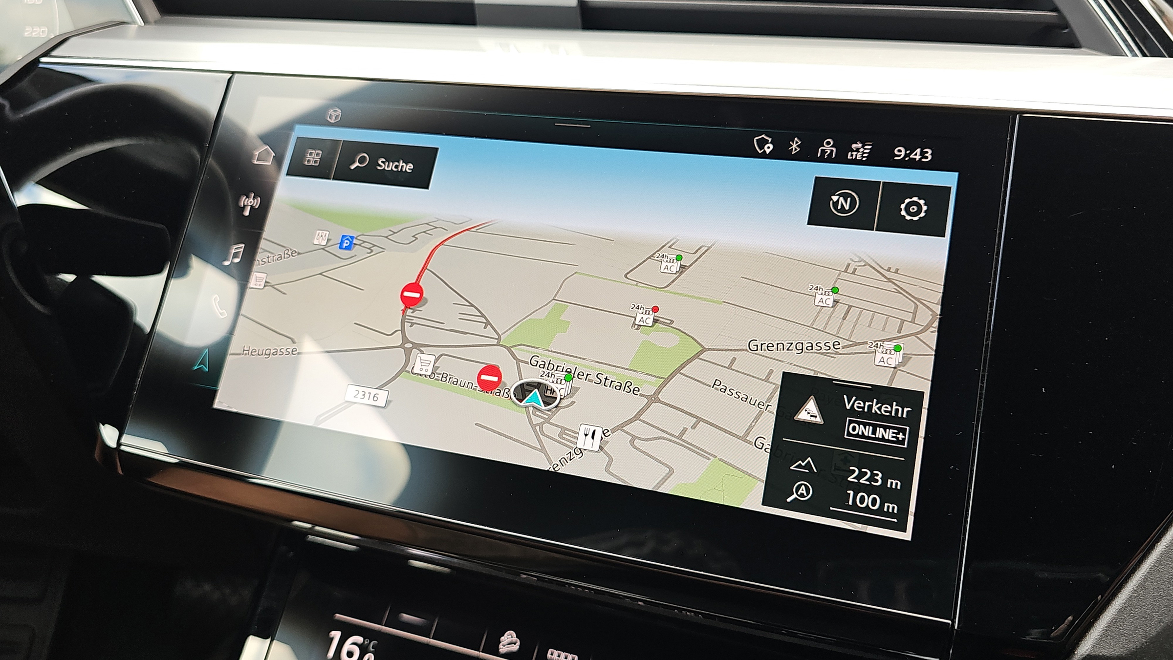 Audi e-tron 55 quattro Basis | Bild 15 von 25