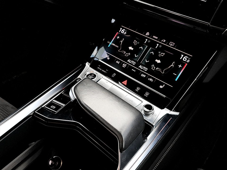 Audi e-tron 55 quattro Basis | Bild 16 von 25