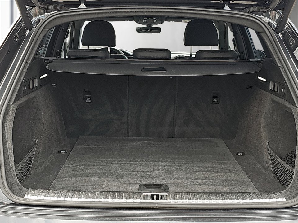Audi e-tron 55 quattro Basis | Bild 19 von 25
