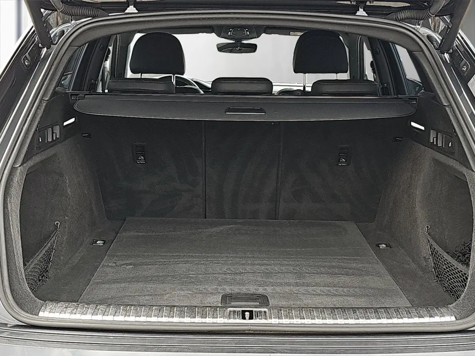Audi e-tron 55 quattro Basis | Bild 19 von 25