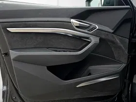 Audi e-tron 55 quattro Basis | Thumbnail 7 von 25