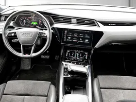 Audi e-tron 55 quattro Basis | Thumbnail 9 von 25