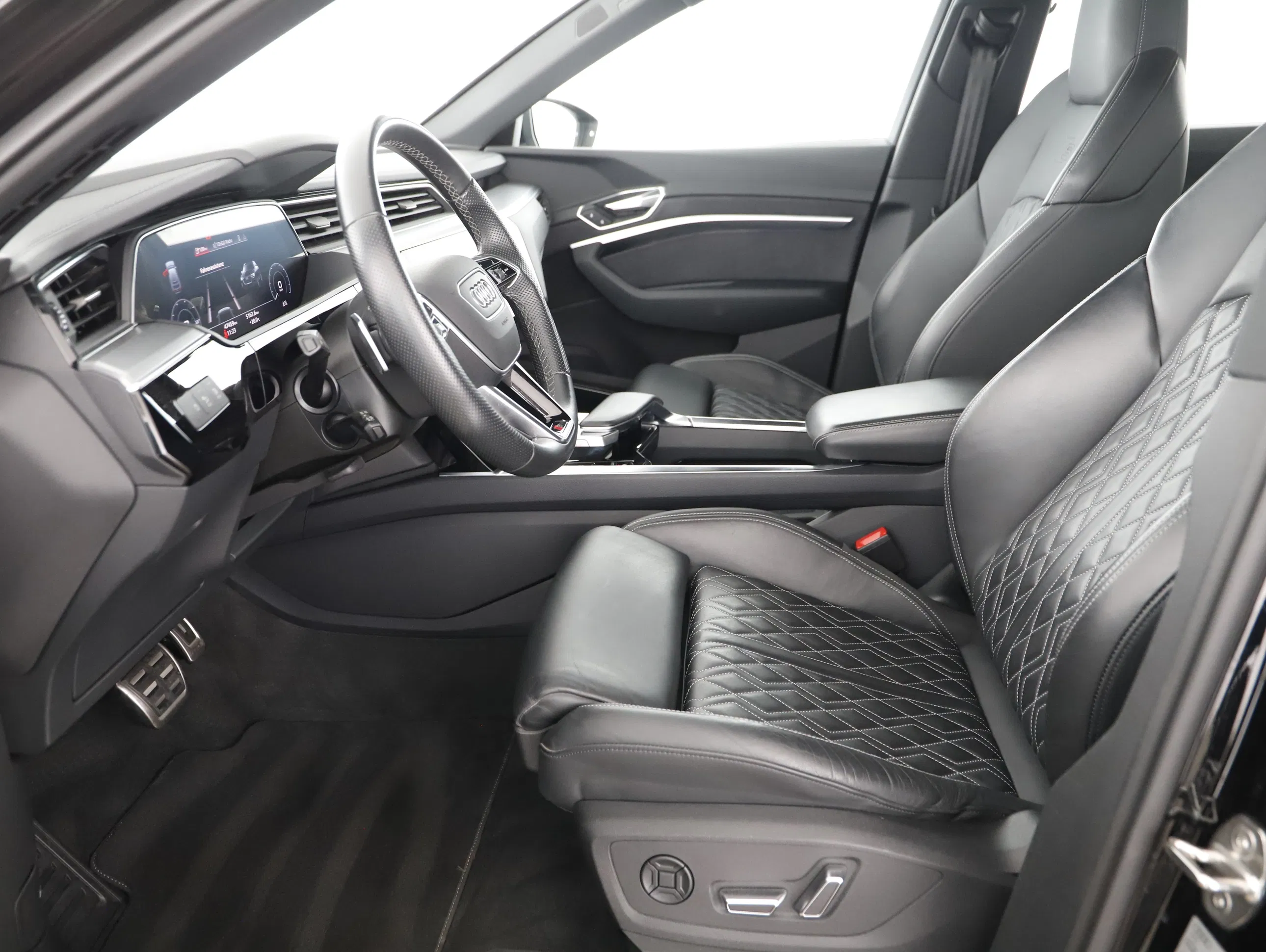 Audi e-tron Sportback 50 quattro 230 kW | Bild 1 von 23
