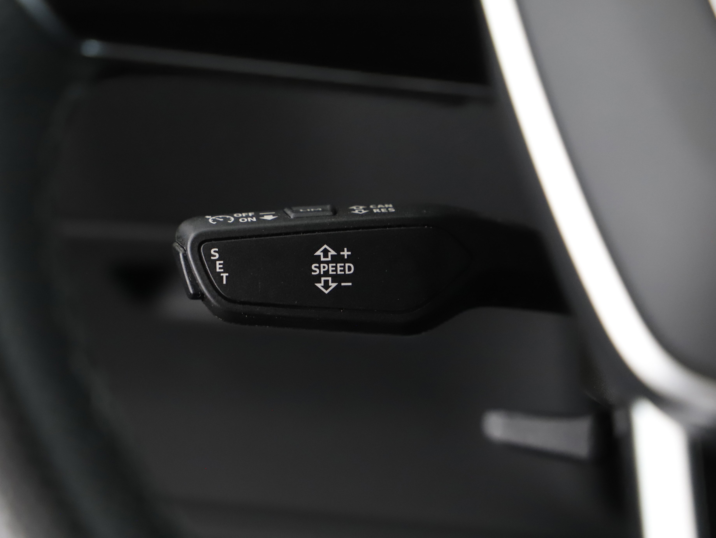 Audi e-tron Sportback 50 quattro 230 kW | Bild 13 von 23