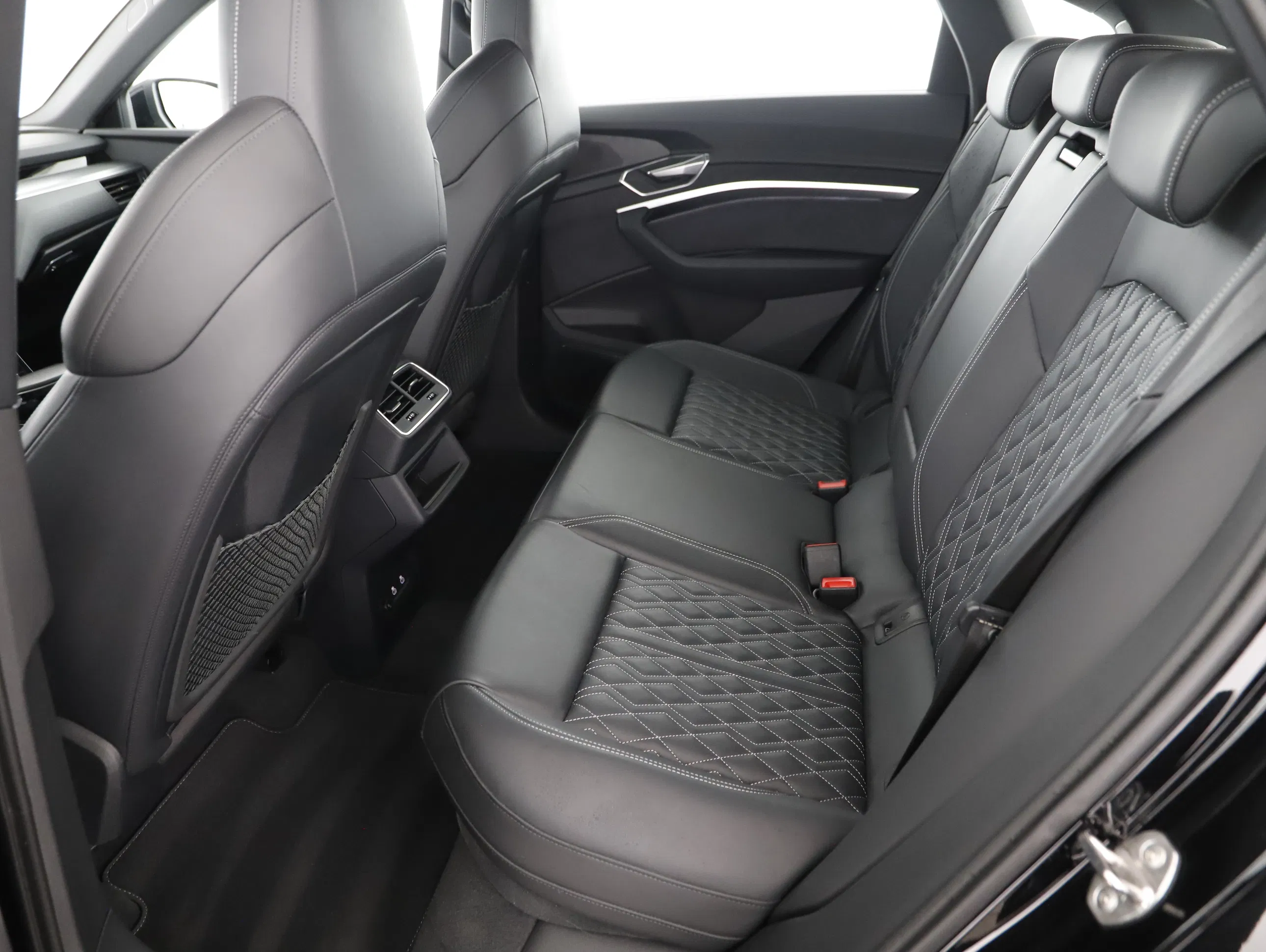 Audi e-tron Sportback 50 quattro 230 kW | Bild 2 von 23