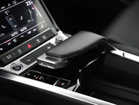 Audi e-tron Sportback 50 quattro 230 kW | Thumbnail 5 von 23