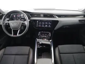 Audi e-tron Sportback 55 quattro S-Line | Thumbnail 3 von 5
