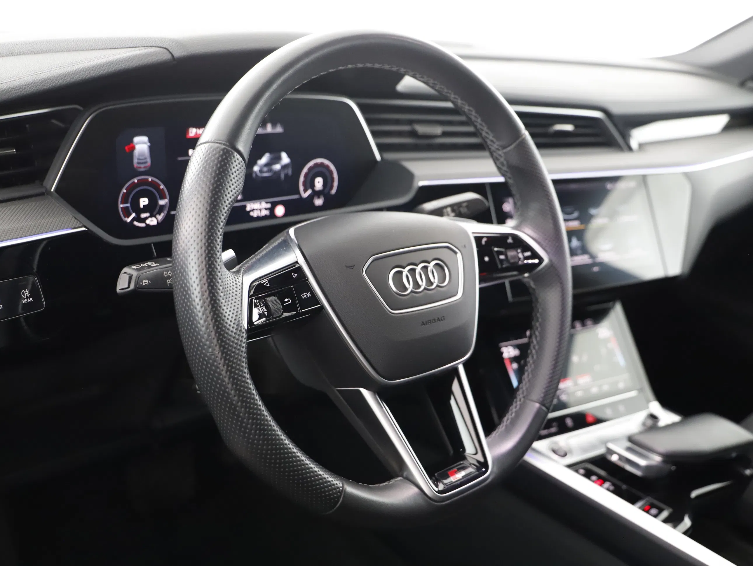 Audi e-tron Sportback 55 quattro S-Line | Bild 4 von 5