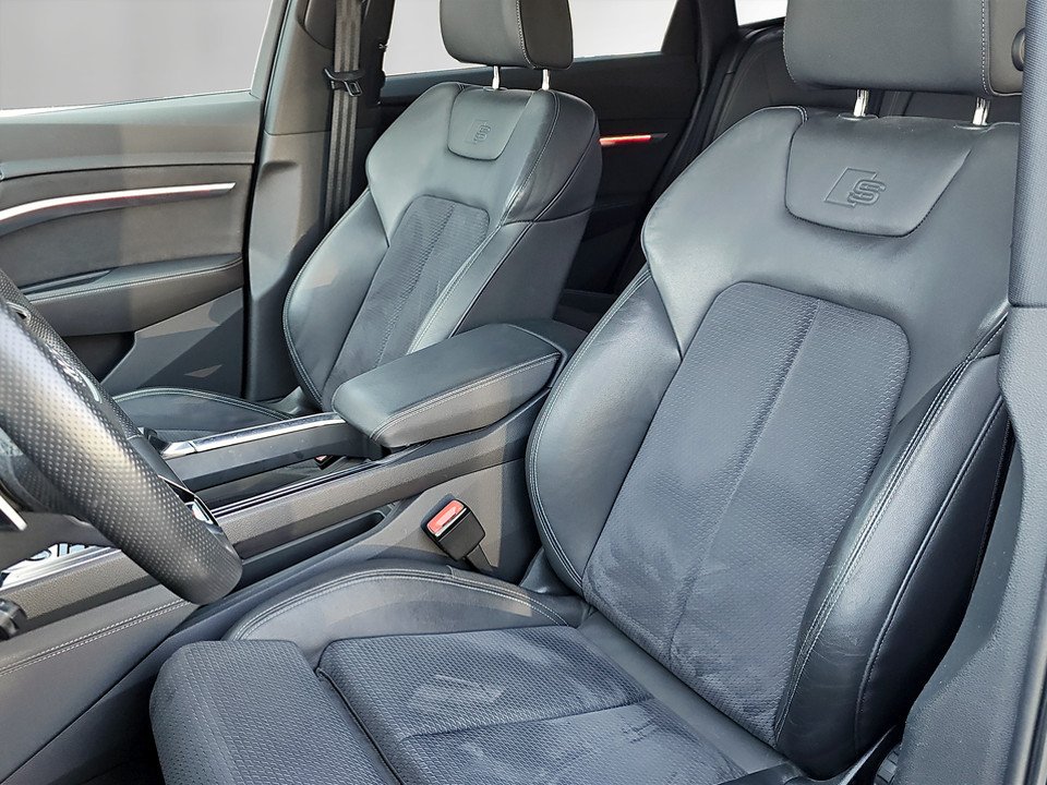 Audi e-tron Sportback 55 quattro business 300 kW | Bild 9 von 24