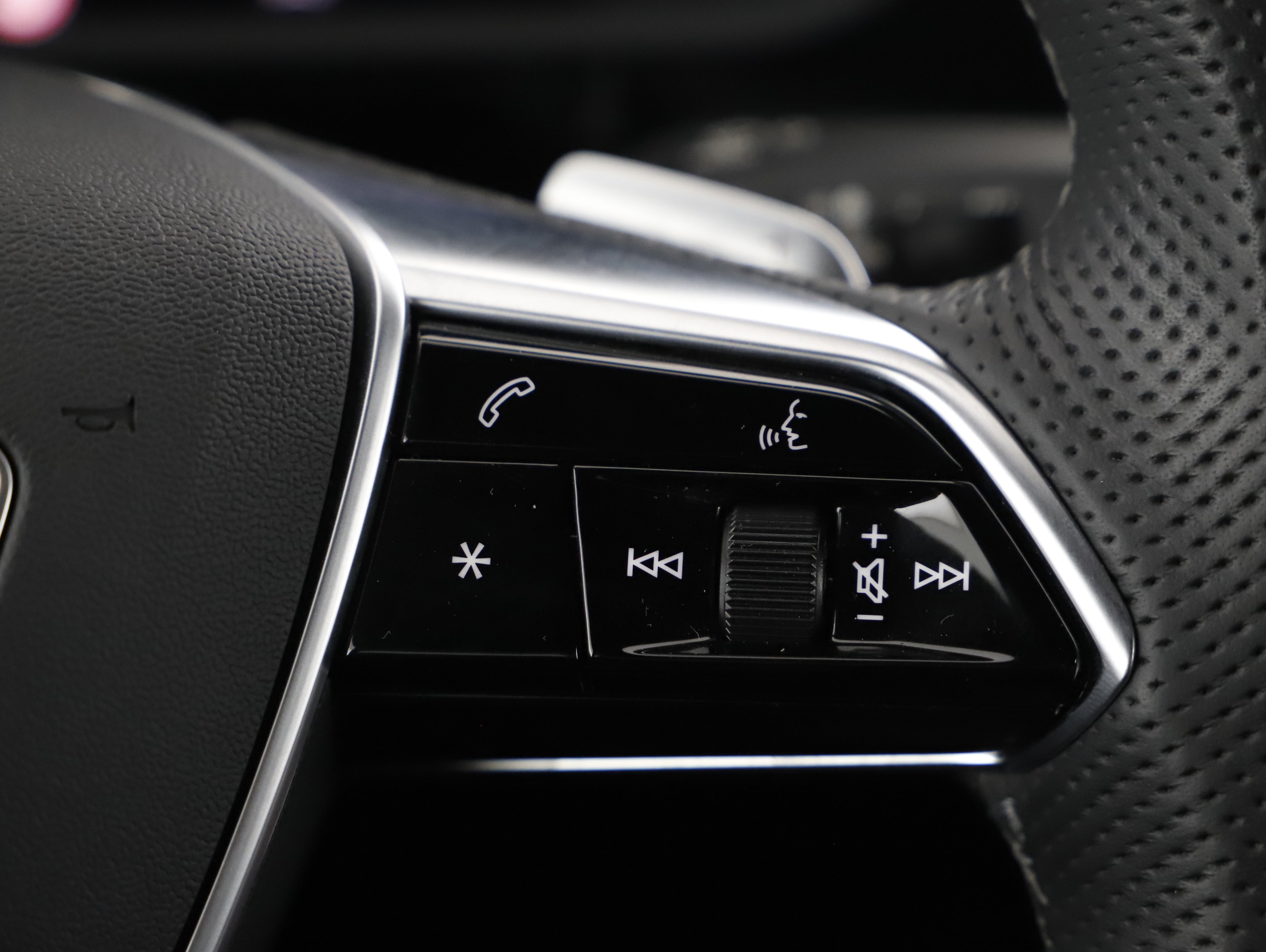 Audi e-tron Sportback 55 quattro S-Line | Bild 11 von 22