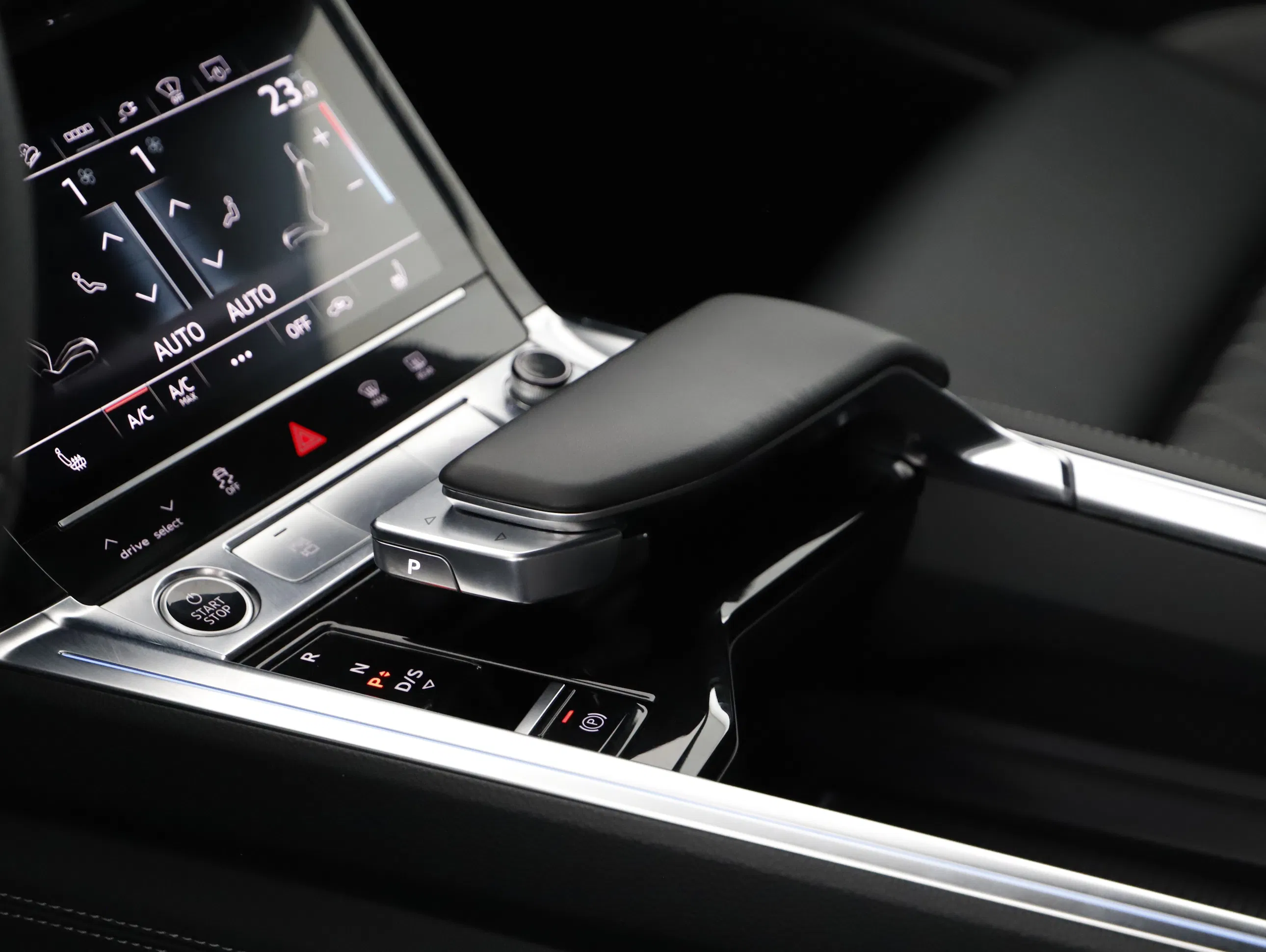 Audi e-tron Sportback 55 quattro S-Line | Bild 13 von 22