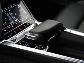 Audi e-tron Sportback 55 quattro S-Line | Thumbnail 13 von 22