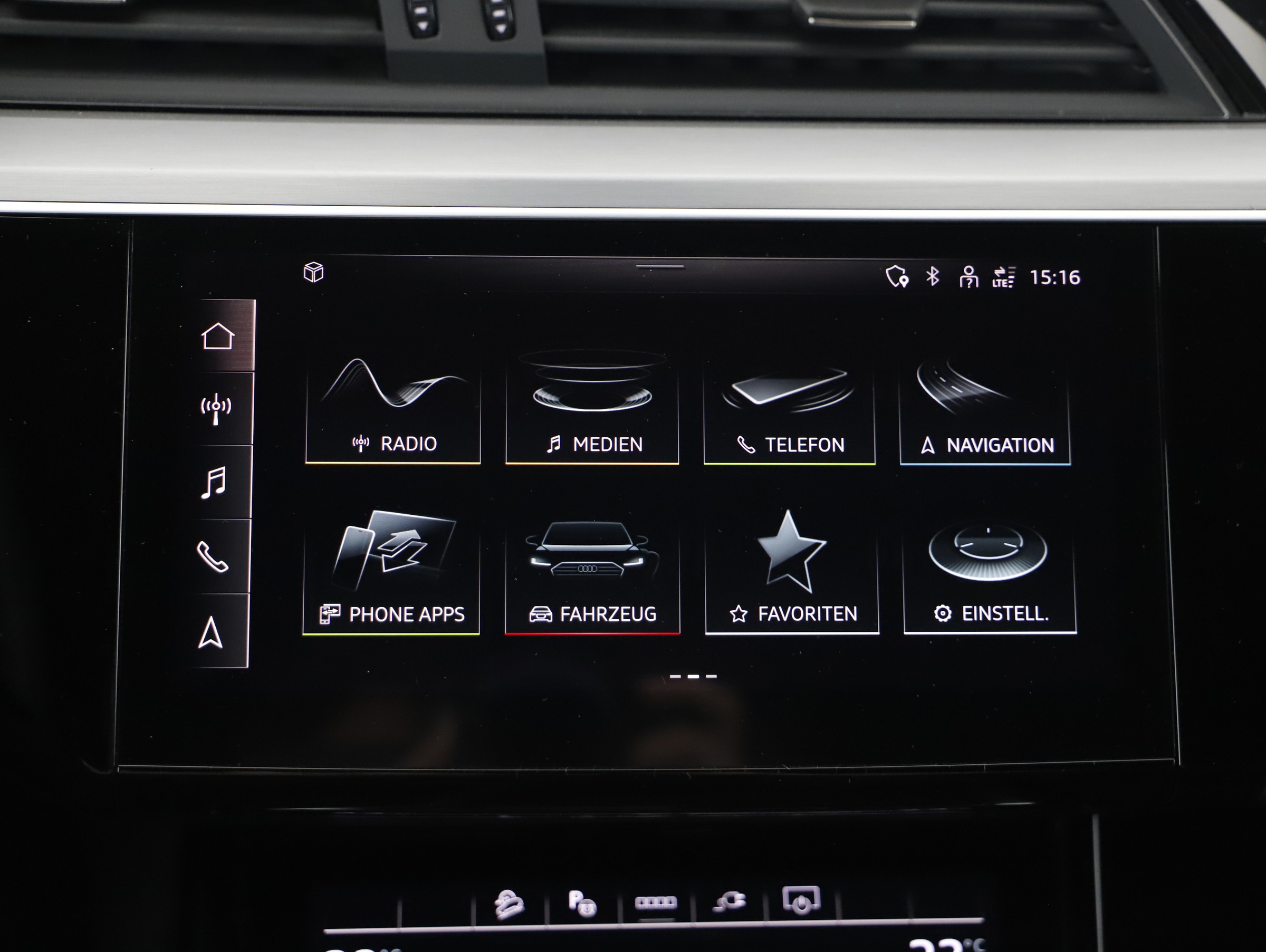 Audi e-tron 55 quattro S-Line | Bild 7 von 23