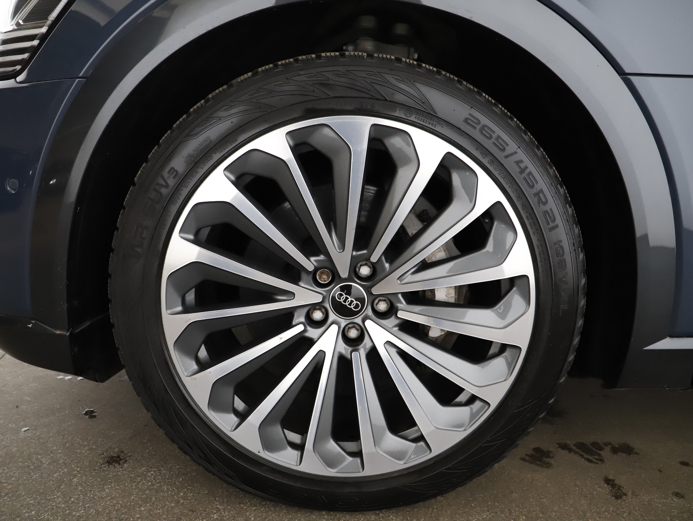 Audi e-tron Sportback 55 quattro advanced | Bild 4 von 23