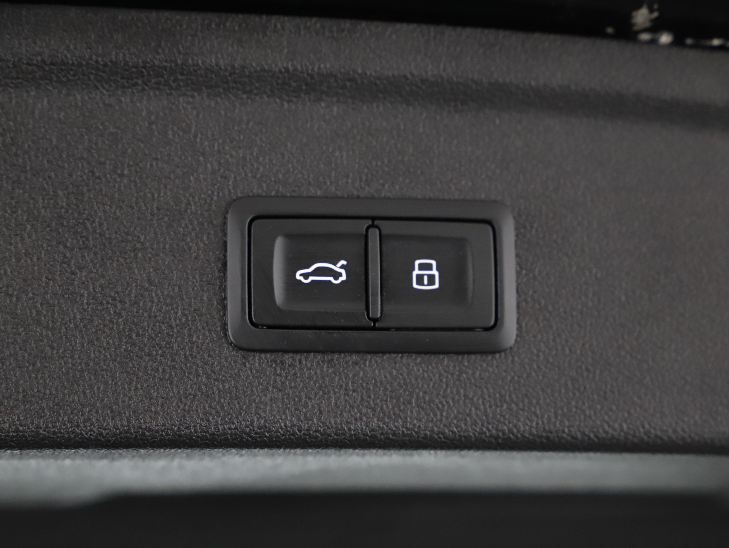 Audi A3 Sportback 35 2.0 TDI advanced | Bild 18 von 23