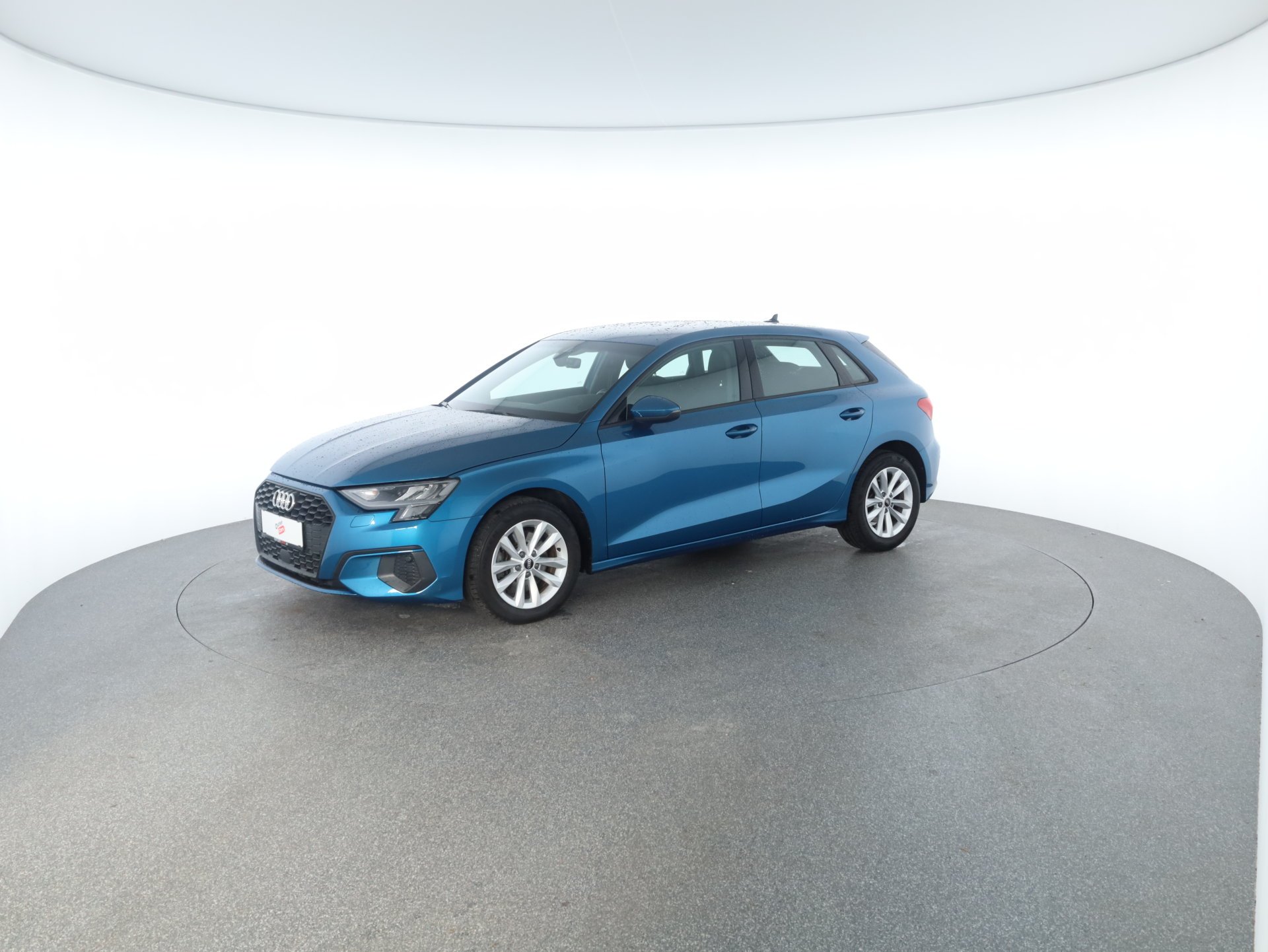 Audi A3 Sportback 30 2.0 TDI | Bild 2 von 31