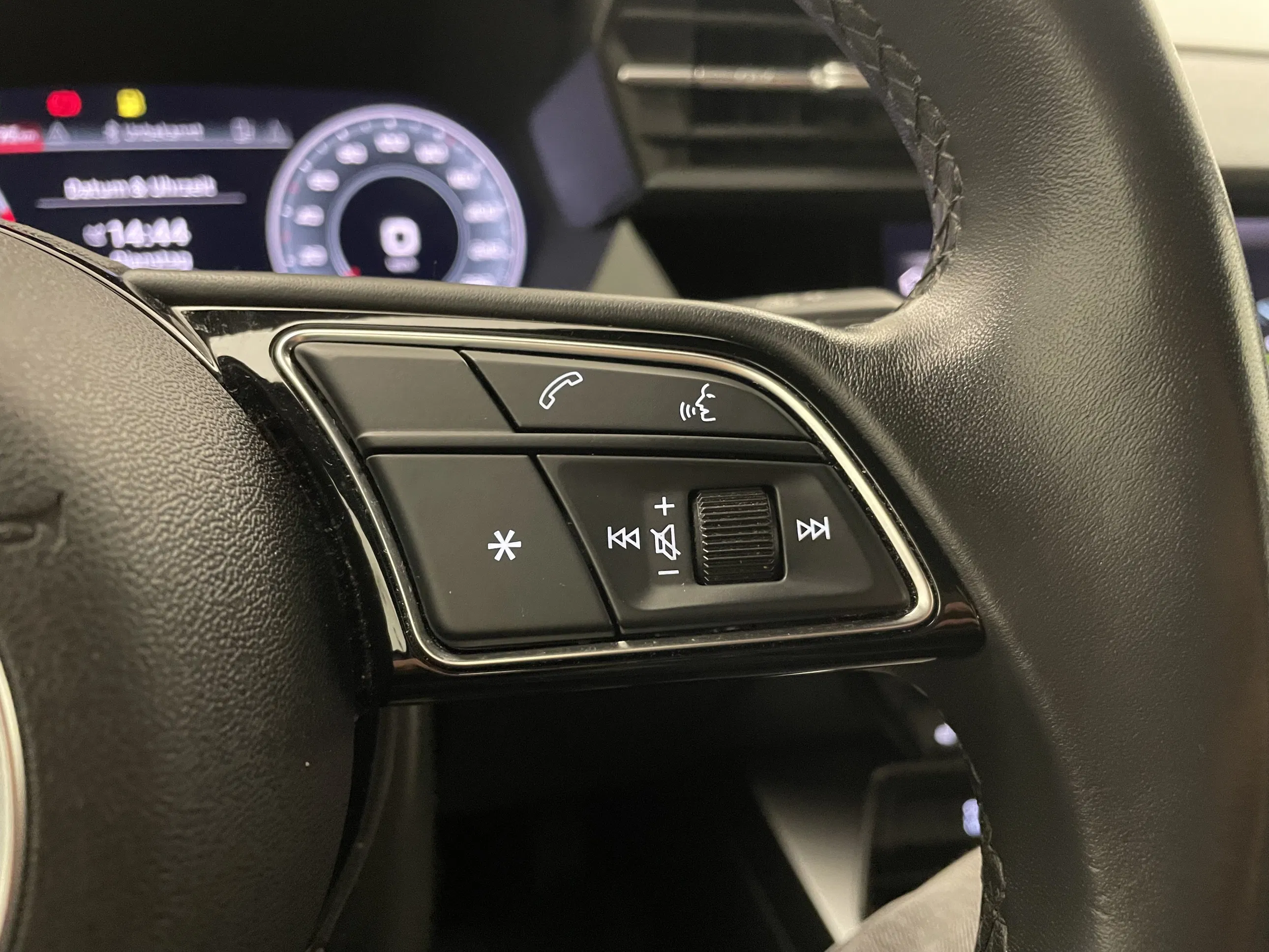 Audi A3 35 2.0 TDI S-Line | Bild 20 von 31