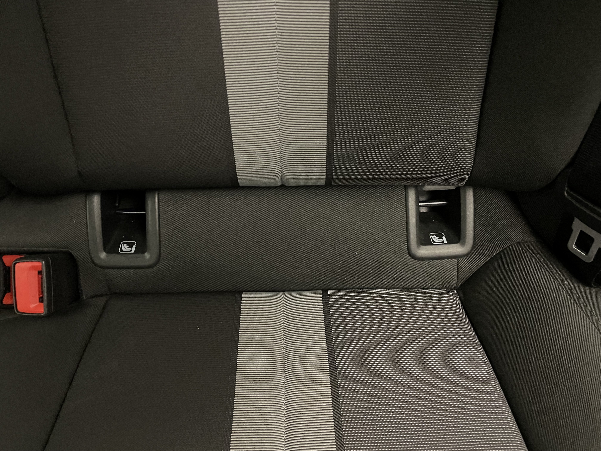 Audi A3 35 2.0 TDI S-Line | Bild 22 von 31