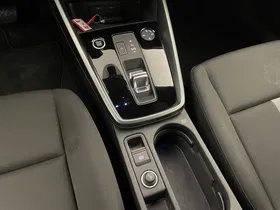 Audi A3 35 2.0 TDI S-Line | Thumbnail 10 von 31