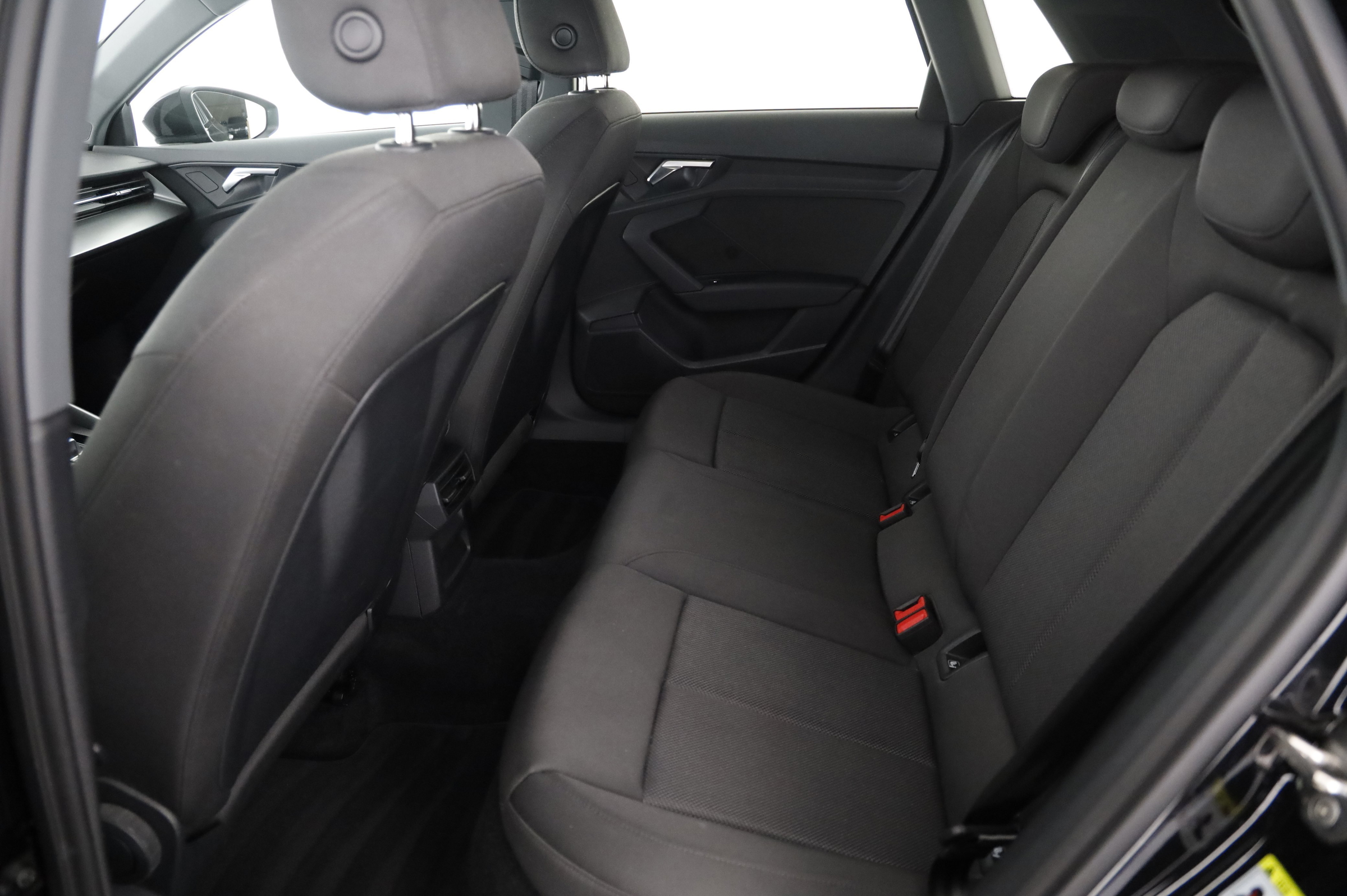 Audi A3 Sportback 30 2.0 TDI advanced | Bild 19 von 21