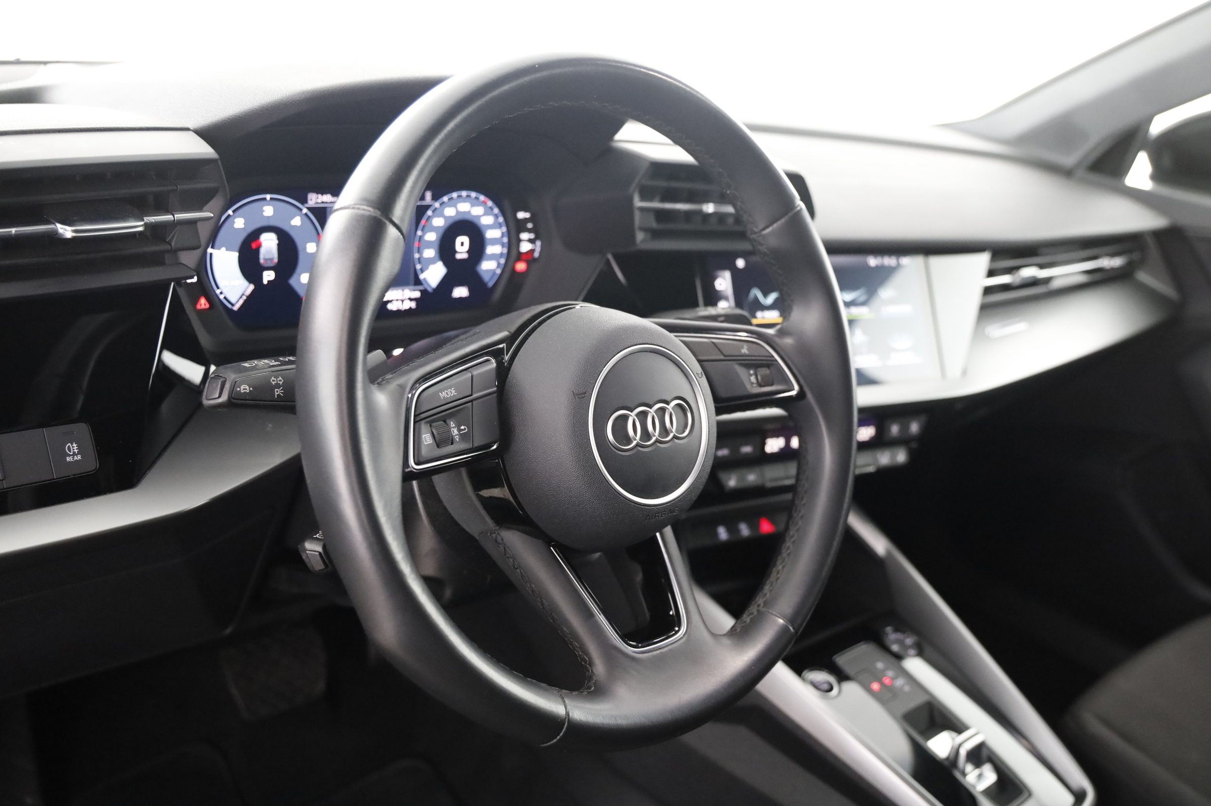 Audi A3 Sportback 30 2.0 TDI advanced | Bild 9 von 21