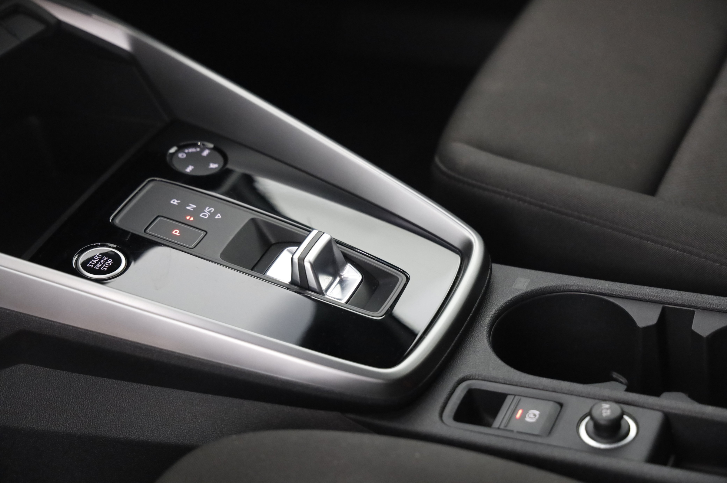 Audi A3 Sportback 30 2.0 TDI advanced | Bild 18 von 21