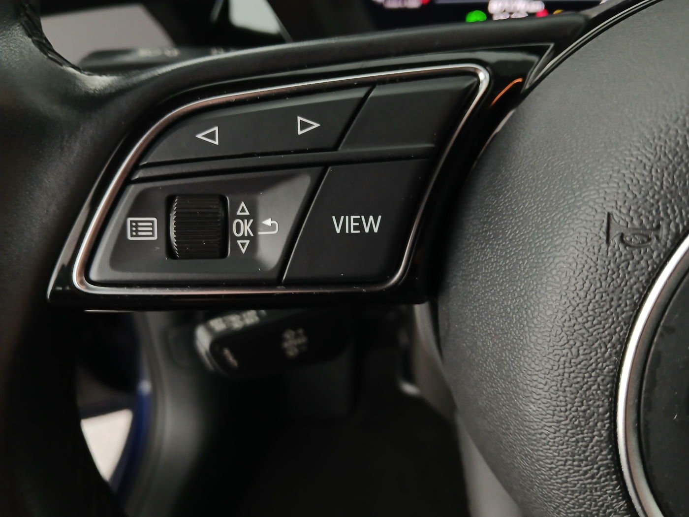 Audi A3 Sportback 35 TDI S line exterieur | Bild 18 von 27