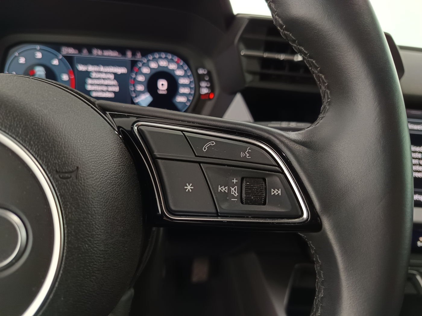 Audi A3 Sportback 30 TDI | Bild 10 von 21