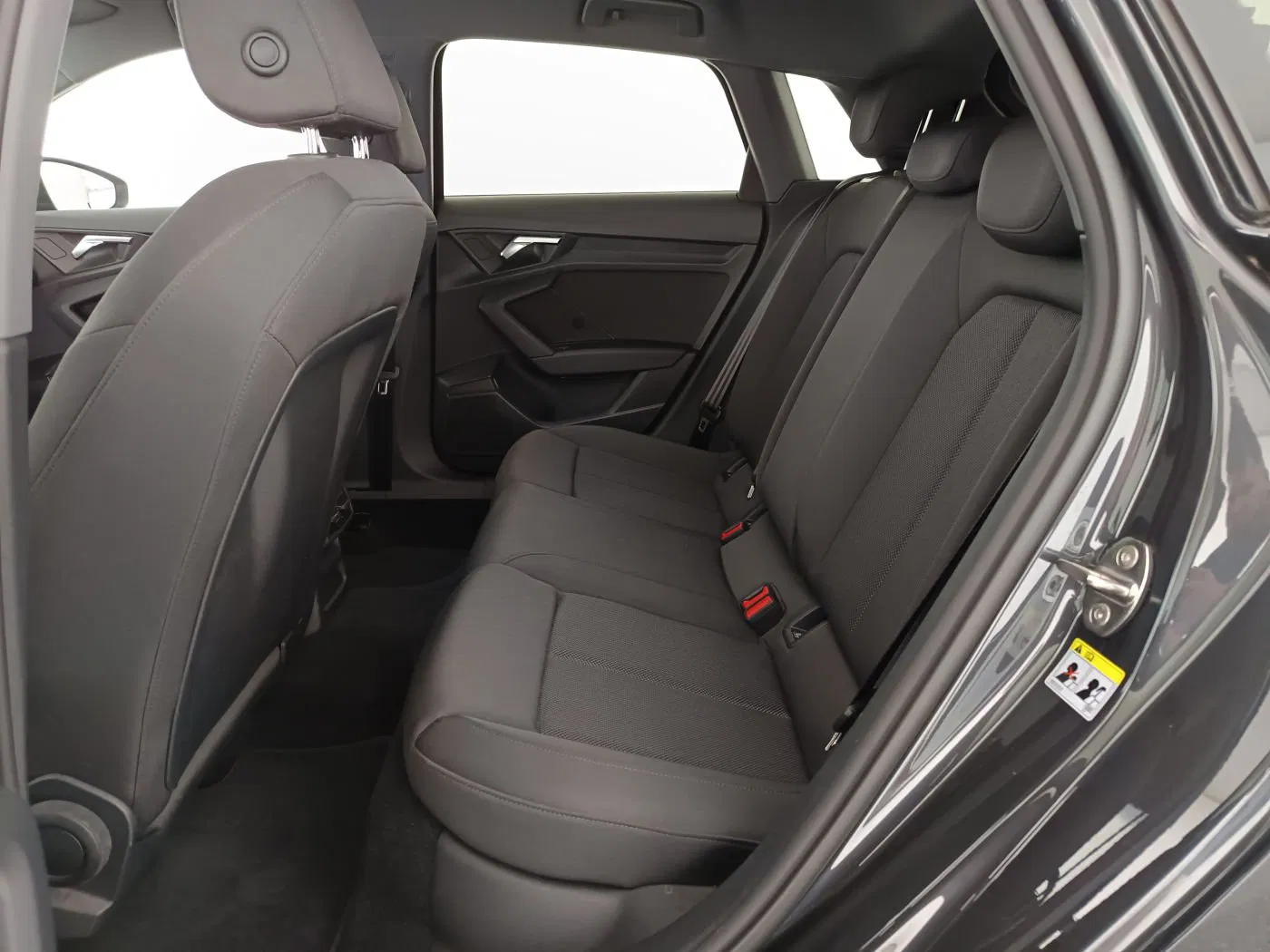 Audi A3 Sportback 30 TDI | Bild 2 von 21