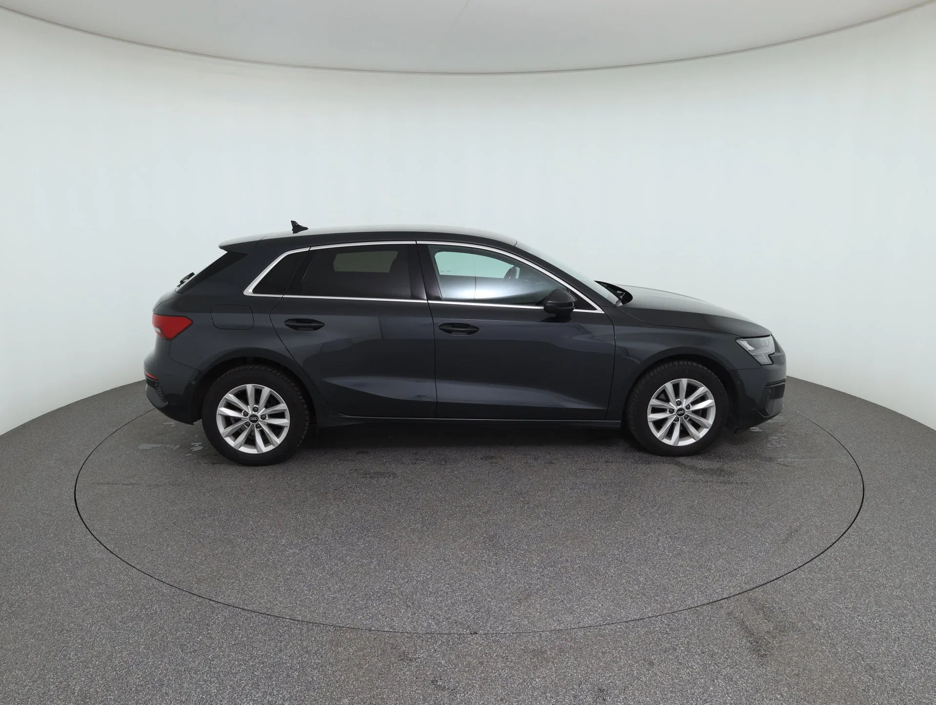 Audi A3 Sportback 30 2.0 TDI | Bild 6 von 31