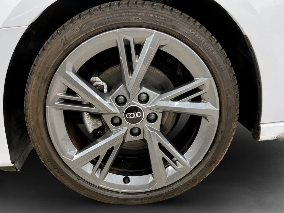 Audi A3 Sportback 30 TFSI S-Line | Bild 7 von 25