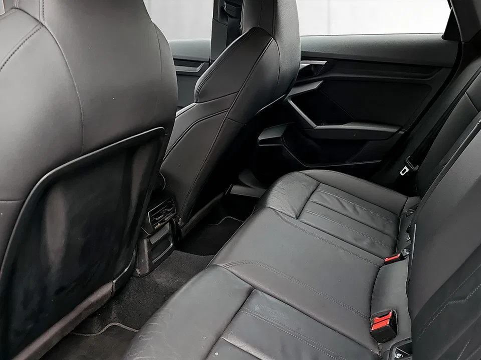 Audi A3 Sportback 30 TFSI S-Line Aut. | Bild 12 von 16