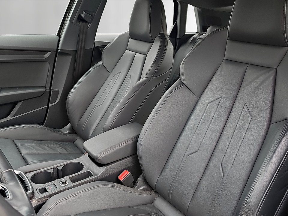 Audi A3 Sportback 30 TFSI S-Line Aut. | Bild 8 von 16