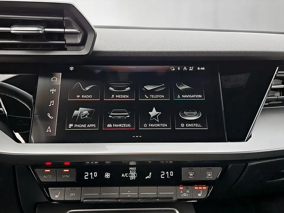 Audi A3 Sportback 30 TFSI S-Line Aut. | Bild 9 von 16